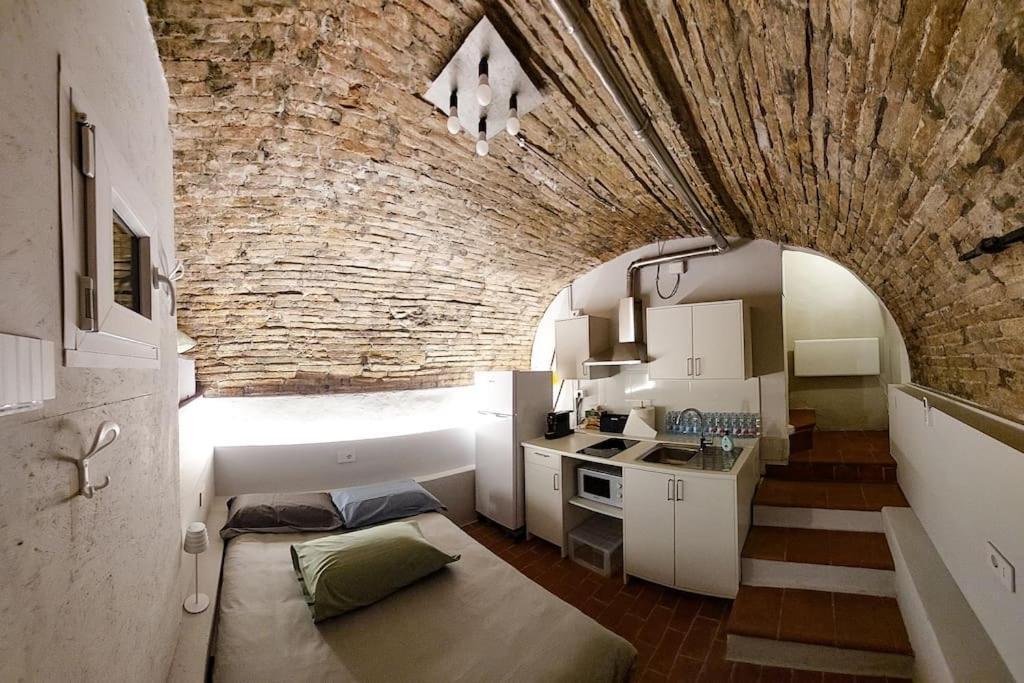 Appartamento In Centro A Brescia:La Piccola House ภายนอก รูปภาพ